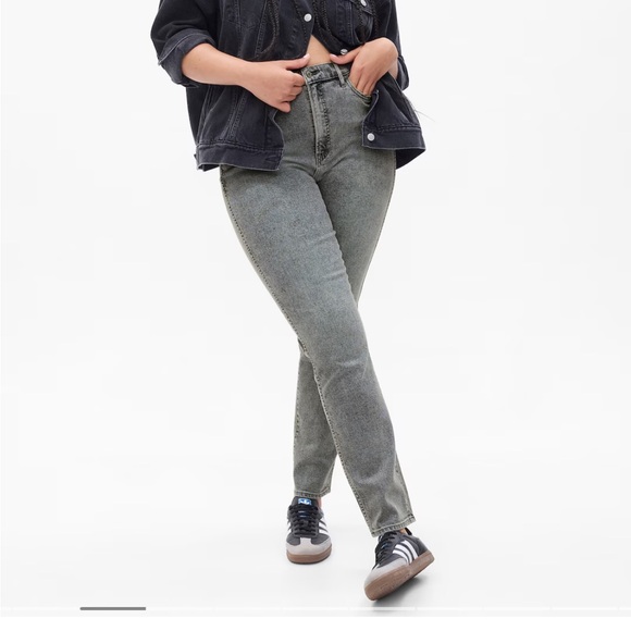 Women’s Gap Jeans - Picture 1 of 3